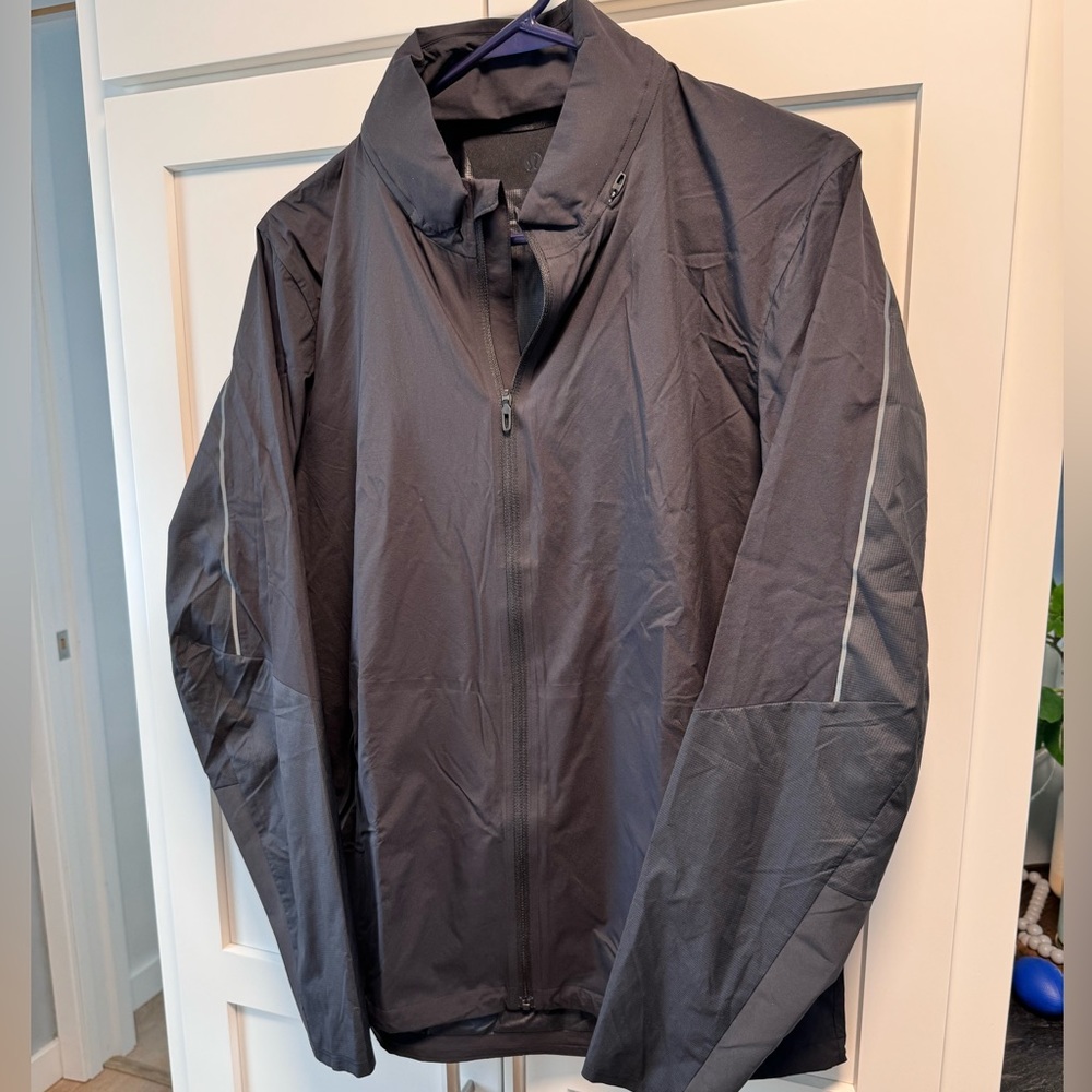 Lululemon Mens Black Running Jacket-Windbreaker, Size Medium